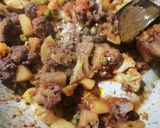 A picture of step 7 of Dry purple Cauliflower bhaji.