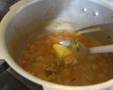 A picture of step 2 of Aloo ghost gravy.
