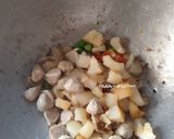 Foto langkah ke 4 dari resep Oseng Kikil Bakso pete.