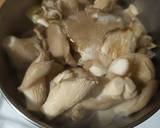 Φωτογραφία βήματος 4 της συνταγής Μανιτάρια πλευρώτους στιφάδο