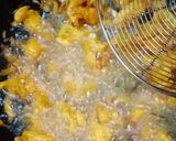 A picture of step 3 of Pyaz ke pakore.