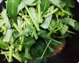Foto langkah ke 3 dari resep Tahu Pedas Kangkung.