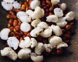 A picture of step 2 of Farali chatpata makhana.