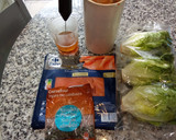 Foto del paso 1 de la receta: Ensalada de garbanzo con vinagreta de miel y mostaza, salmón ahumado y hummus