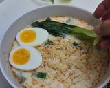 Foto langkah ke 6 dari resep Mie Instan Kuah Kari Susu.