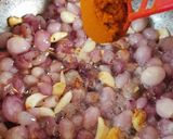 சின்ன வெங்காய புளிக்குழம்பு ரெசிபி ஸ்டேப் 4 புகைப்படம்