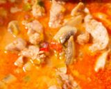 Tejszínes, póréhagymás, gombás pulykamell recept fázis 4 fotója