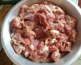 Foto langkah ke 1 dari resep Daging masak kelapa.