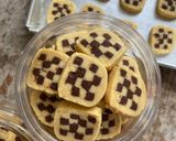 Foto langkah ke 7 dari resep Domino Cookies.