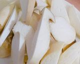 Hình bước làm 1 của món Cải thìa xào nấm đùi gà và thịt xay