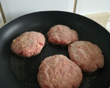 Foto del paso 1 de la receta: Hamburguesas con salsa de berenjena