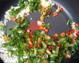 Foto langkah ke 4 dari resep Tahu Cabe Garam daun jeruk.