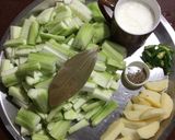 A picture of step 1 of Dudh Jhinge / Milky Ridge Gourd.