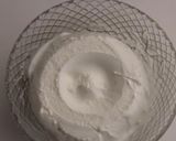 A picture of step 2 of Mango smoothy.