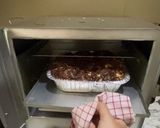 Foto langkah ke 6 dari resep Chocolate Croissant Pudding.