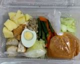 Foto langkah ke 4 dari resep Gado Gado Simple.