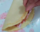 A picture of step 4 of Berry Bliss pan crepe.