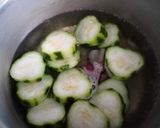 Foto langkah ke 3 dari resep Sayur Bening Gambas Bayam.
