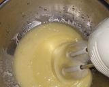 Foto del paso 2 de la receta: Bizcochuelo matero marmolado caserito express