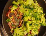 A picture of step 4 of Easy healthy creamy pasta.
