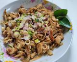 Foto langkah ke 5 dari resep Ayam suwir sambal matah.