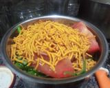 A picture of step 2 of Bhujiya dhaniya ki chutney.