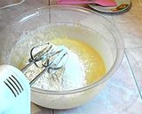 Foto del paso 8 de la receta: Pastel Volteado De Piña - Pineapple Upside Down Cake