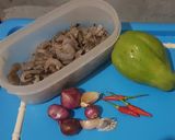 Foto langkah ke 1 dari resep Tumis Labu Siam Udang.