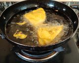 A picture of step 5 of Stuffed Leftover Roti Pakoras.