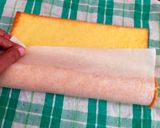 Foto langkah ke 5 dari resep Bolu Gulung Keju.