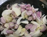A picture of step 4 of Five bean chilli.