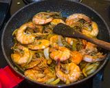 Foto langkah ke 4 dari resep Udang Saus Pedas Manis.