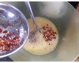 A picture of step 1 of Omelette Pizza.