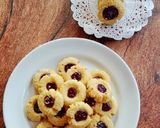 Foto langkah ke 7 dari resep Thumbprint Cookies.