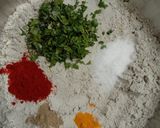 મસાલા રોટલા (Masala Rotla Recipe in Gujarati) રેસીપી સ્ટેપ2ફોટો