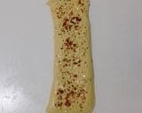 Foto langkah ke 10 dari resep Kunyit Chili Flakes Cheese Sourdough Bread (Open Bake Method).