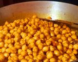 A picture of step 2 of Dhaba-Style Chole Puri.