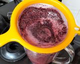 Foto del paso 2 de la receta: Jugo de frutilla y arándanos