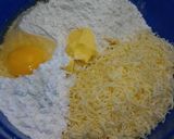 Foto langkah ke 1 dari resep Cheese Stick Kriuk Keju.