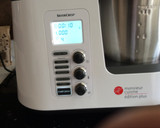 Foto del paso 4 de la receta: Bizcocho alemán de avellanas y chocolate con MC