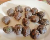 A picture of step 4 of Meat Balls.