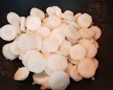 A picture of step 3 of Raddish Sambar.