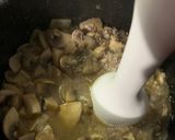 Foto langkah ke 5 dari resep Sup Krim Jamur.