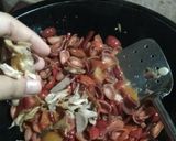 Foto langkah ke 7 dari resep Tumis Tangkil Suir Ayam Bakso.