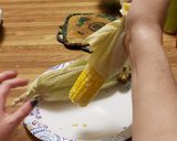 A picture of step 5 of Microwave Corn on Cobb.