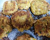 A picture of step 3 of Shami kebab of ridge gourd peel.