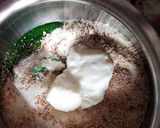 A picture of step 3 of Green Palak Puri.