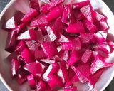 A picture of step 2 of Beetroot Tomato Curry.