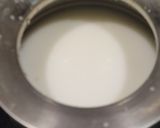A picture of step 3 of Rava Set Dosa.