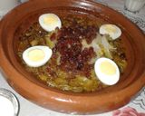 صورة لخطوة 1 من وصفة طاجين باللحم والبصل والعنب الجاف
